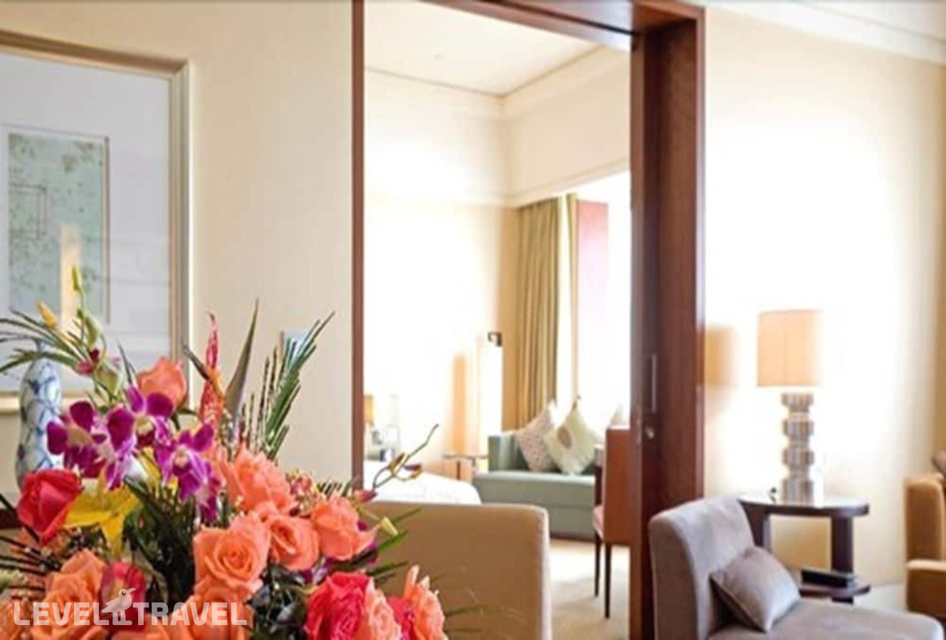 фотографии номера Номер Deluxe с видом на горы отеля Guangzhou Nansha Grand Hotel в Китай(Гуанчжоу) - фото №1
