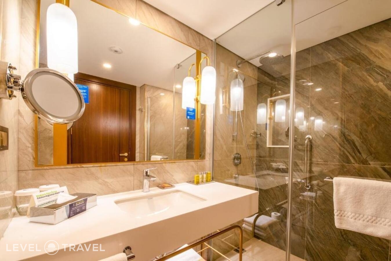 фотографии номера Улучшенный (две односпальные кровати) отеля Doubletree By Hilton Antalya City Centre в Турция(Анталья) - фото №23