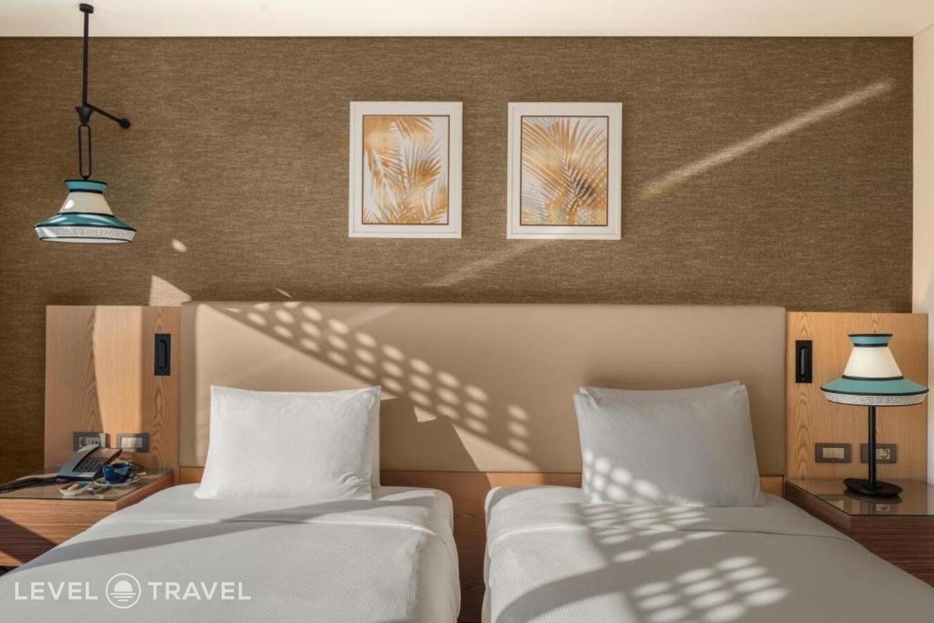 фотографии номера Делюкс (две односпальные кровати) отеля Doubletree By Hilton Antalya City Centre в Турция(Анталья) - фото №1
