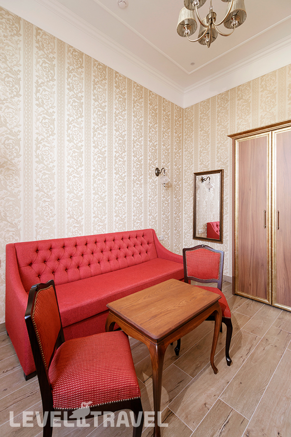 фотографии номера Люкс без балкона (2 комнаты) (корпус 1) отеля Amra Park Hotel & Spa в Абхазия(Гагра) - фото №2