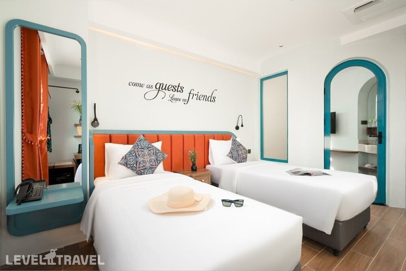фотографии номера Улучшенный с видом на горы отеля Pavillon Boutique Hotel & Apartment в Вьетнам(Нячанг) - фото №1