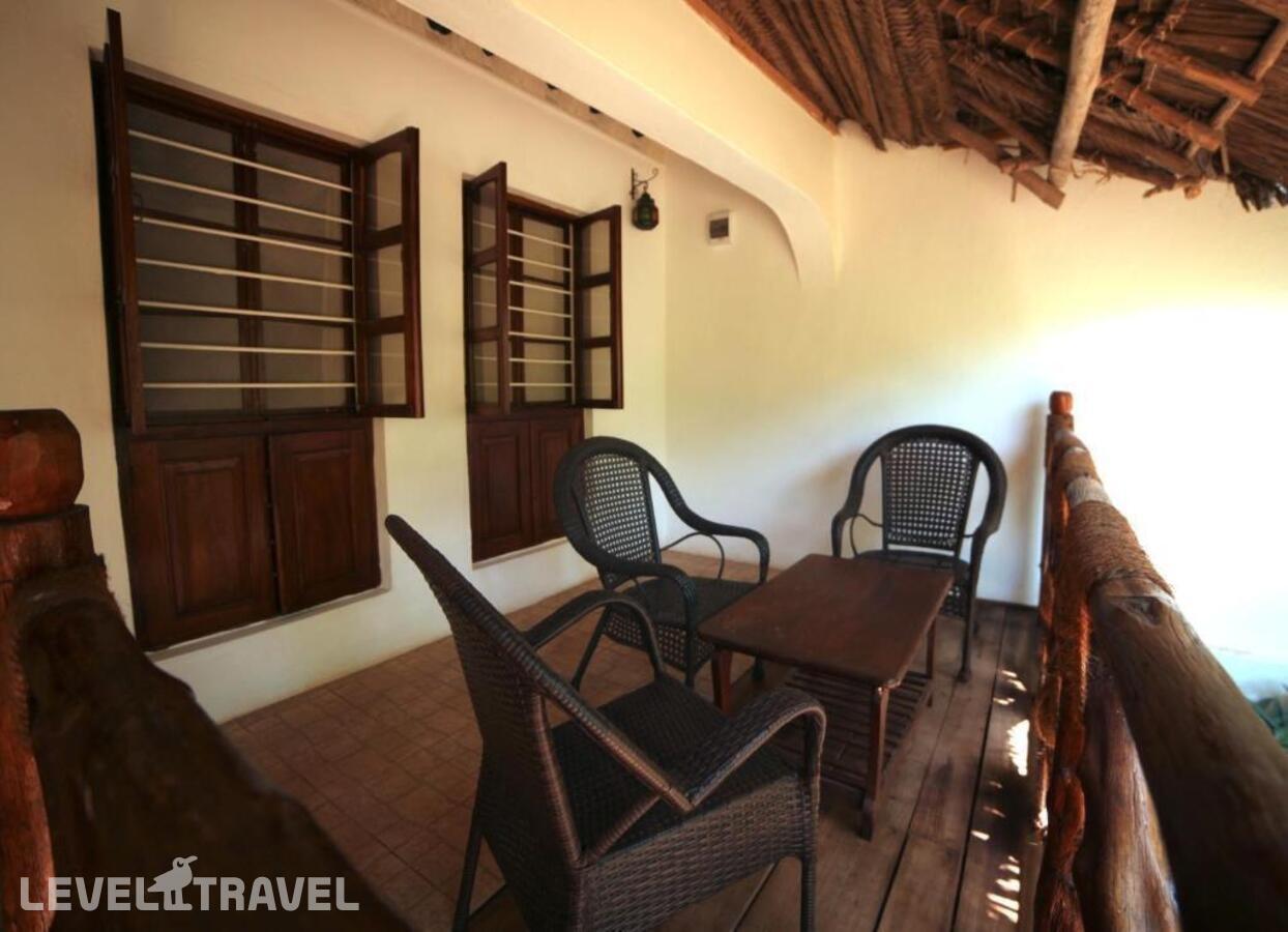 фотографии номера Стандартный номер отеля Langi Langi Beach Bungalows в Танзания(Нунгви Бич) - фото №2