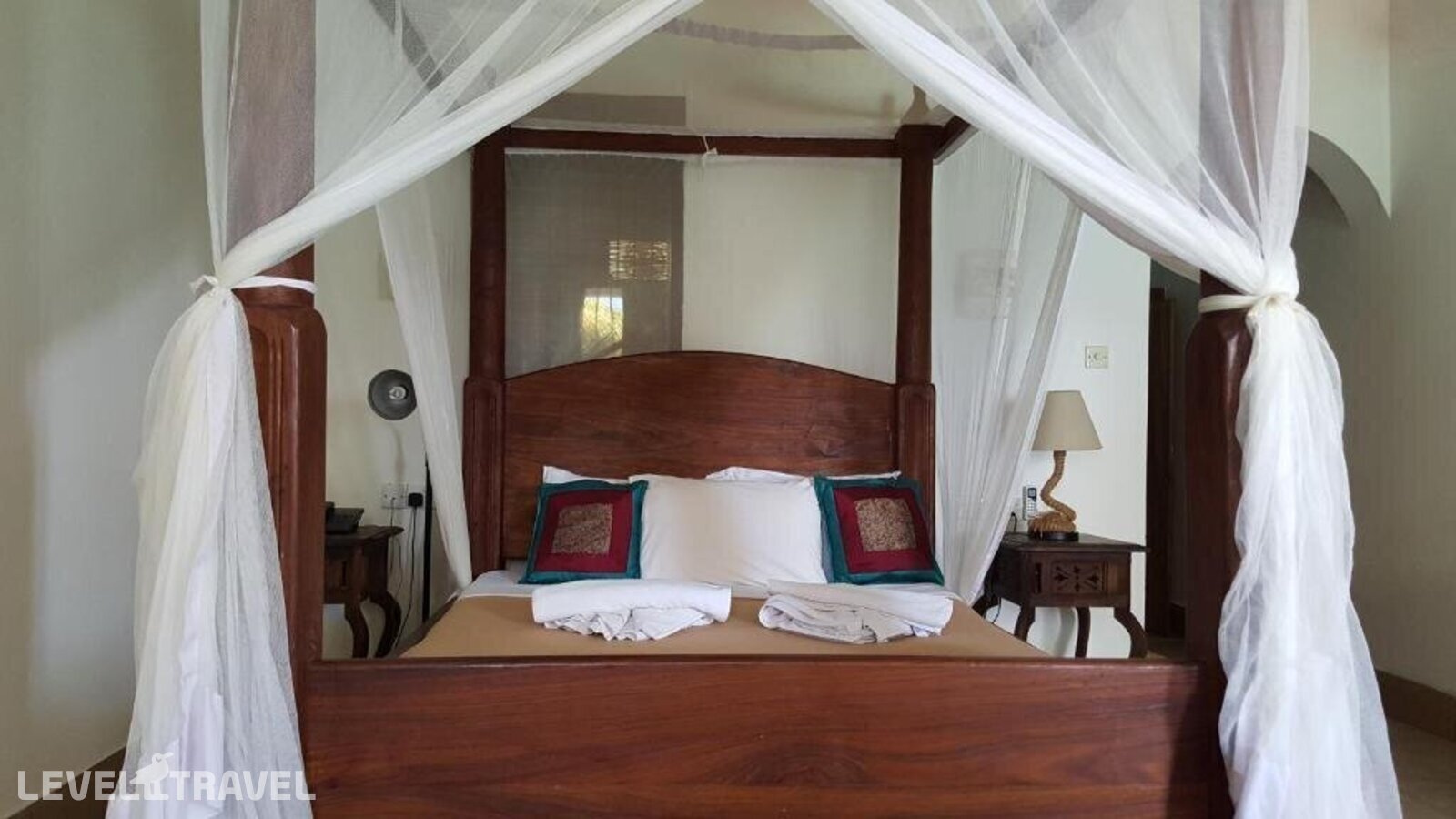 фотографии номера Люкс с видом на море отеля Langi Langi Beach Bungalows в Танзания(Нунгви Бич) - фото №24