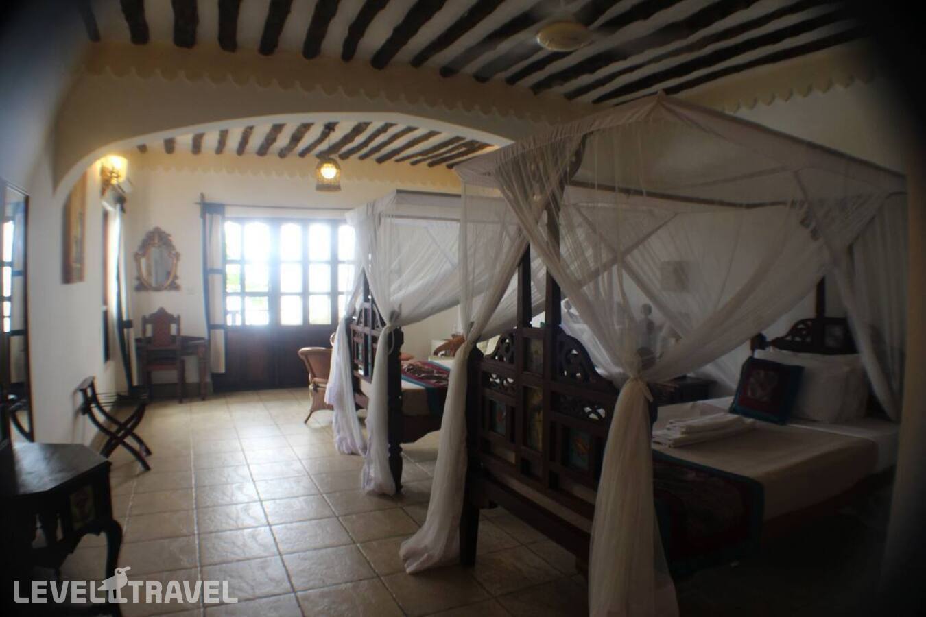 фотографии номера Люкс Marhaba отеля Langi Langi Beach Bungalows в Танзания(Нунгви Бич) - фото №2