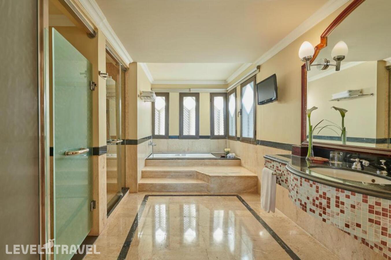 фотографии номера Люкс Regency отеля Park Regency Hotel (Ex.Hyatt Regency) в Египет(Гарденс Бэй) - фото №4