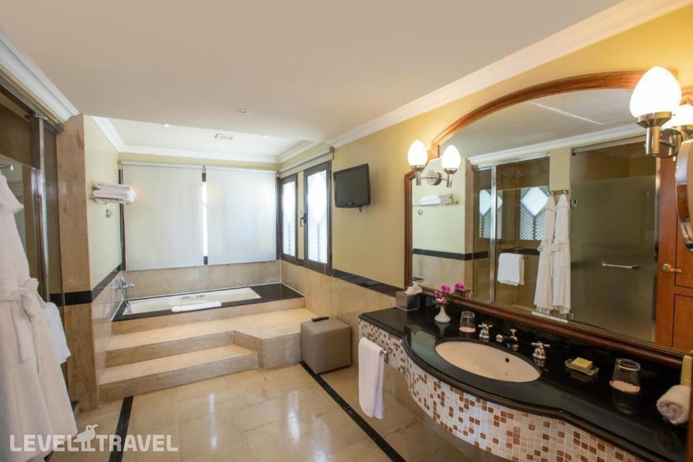 фотографии номера Люкс Regency отеля Park Regency Hotel (Ex.Hyatt Regency) в Египет(Гарденс Бэй) - фото №5