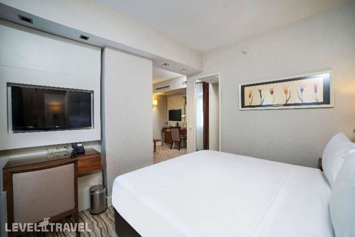 фотографии номера Улучшенный с балконом отеля Radisson Hotel Istanbul Sultanahmet (Ex. Best Western Citadel Hotel) в Турция(Фатих) - фото №4
