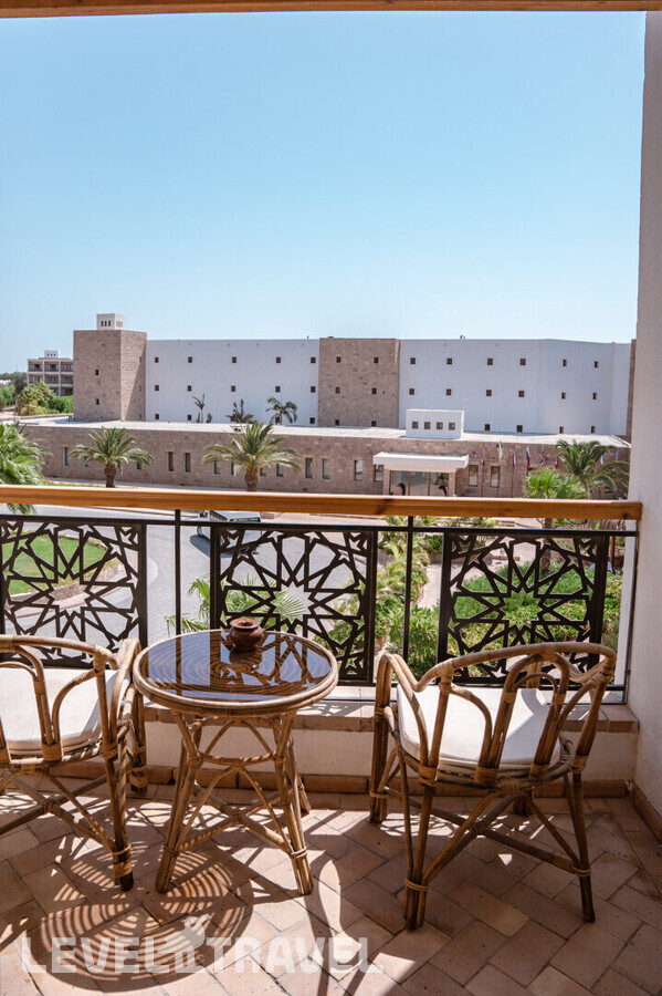 фотографии номера Номер Комфорт отеля Fort Arabesque The West Bay (Adults Only 16+) в Египет(Макади Бэй) - фото №3