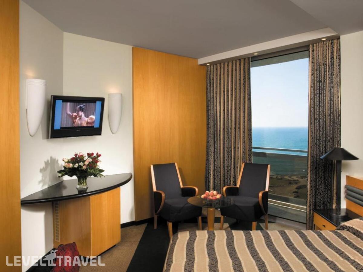 фотографии номера Номер Tel Aviv отеля Dan Panorama Hotel Tel Aviv в Израиль(Тель-Авив) - фото №2