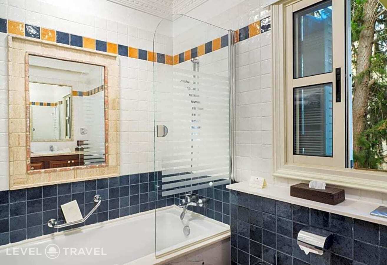 фотографии номера Двухместный люкс Executive с частичным видом на море 2 отдельные кровати отеля Columbia Beach Resort в Кипр(Писсури) - фото №14