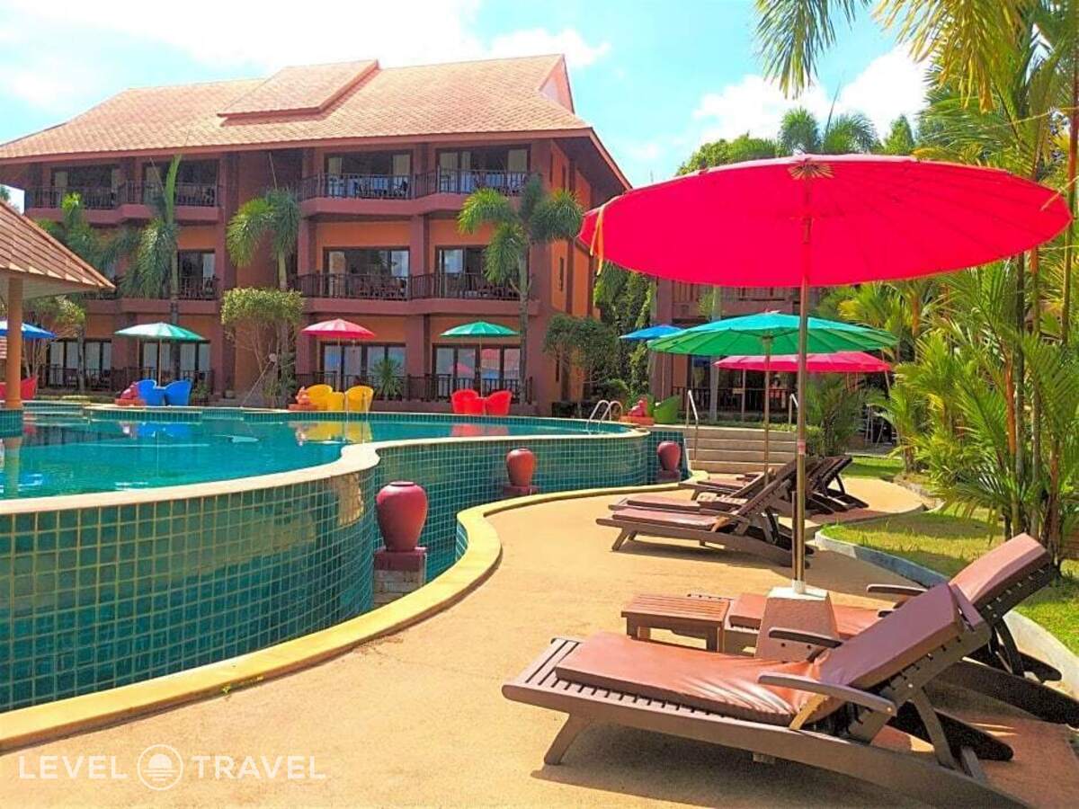 фотографии номера Номер Deluxe с балконом и с видом на бассейн отеля Andamanee Boutique Resort в Таиланд(Ноппарат Тара) - фото №6