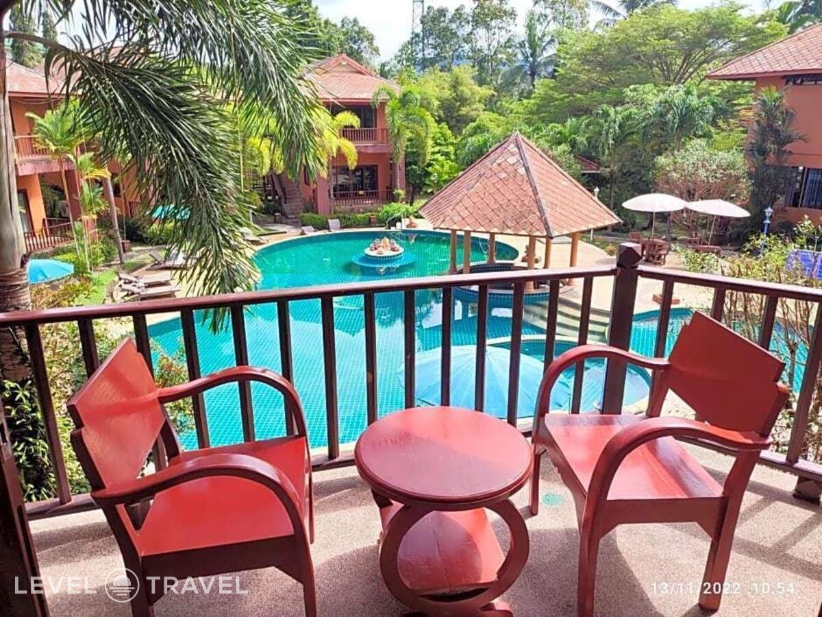фотографии номера Номер Deluxe с балконом и с видом на бассейн отеля Andamanee Boutique Resort в Таиланд(Ноппарат Тара) - фото №2