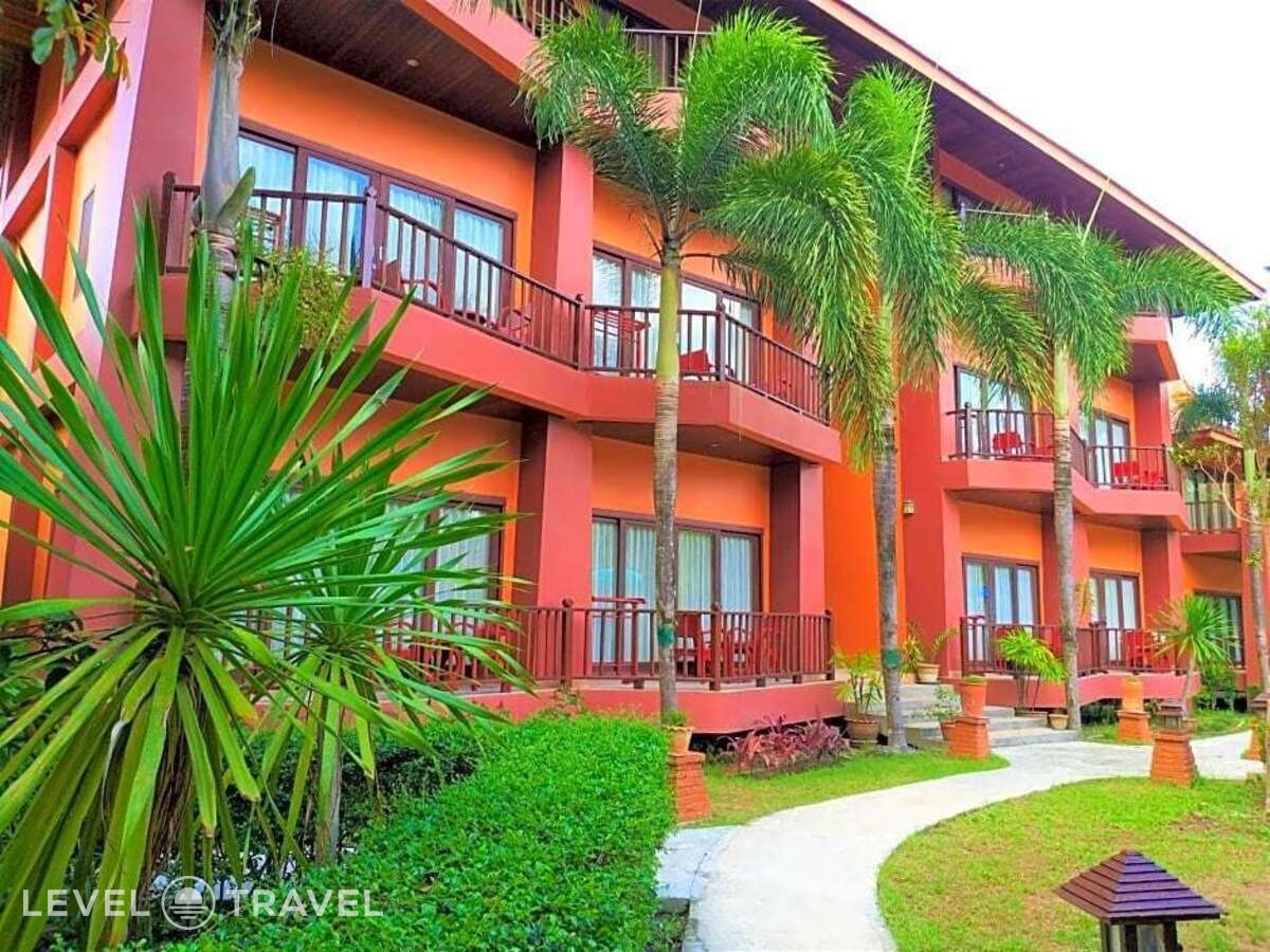 фотографии номера Номер Deluxe с балконом и с видом на бассейн отеля Andamanee Boutique Resort в Таиланд(Ноппарат Тара) - фото №9