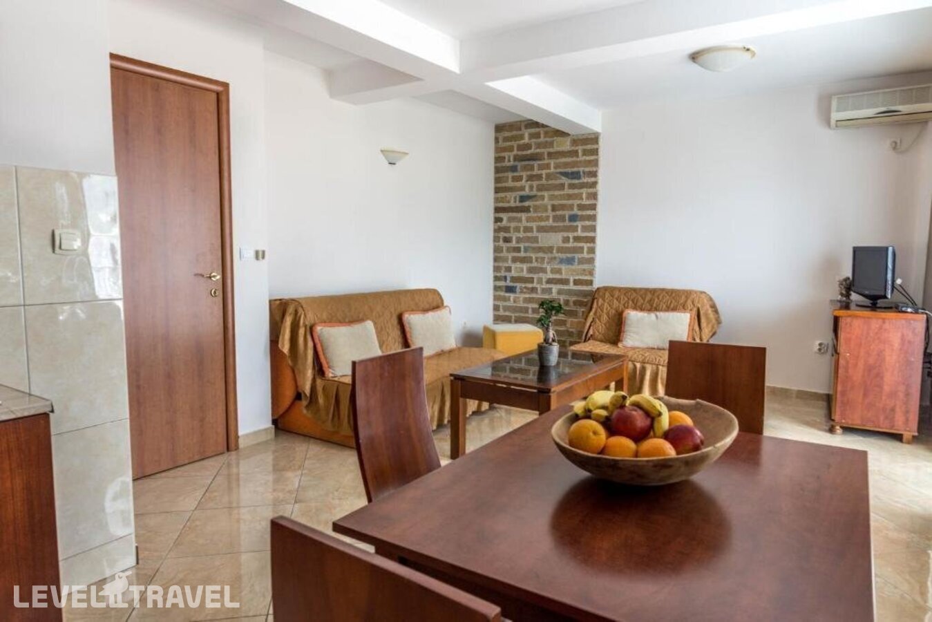 фотографии номера Апартаменты Comfort с видом на море отеля Contessa Apartments в Черногория(Будва) - фото №16