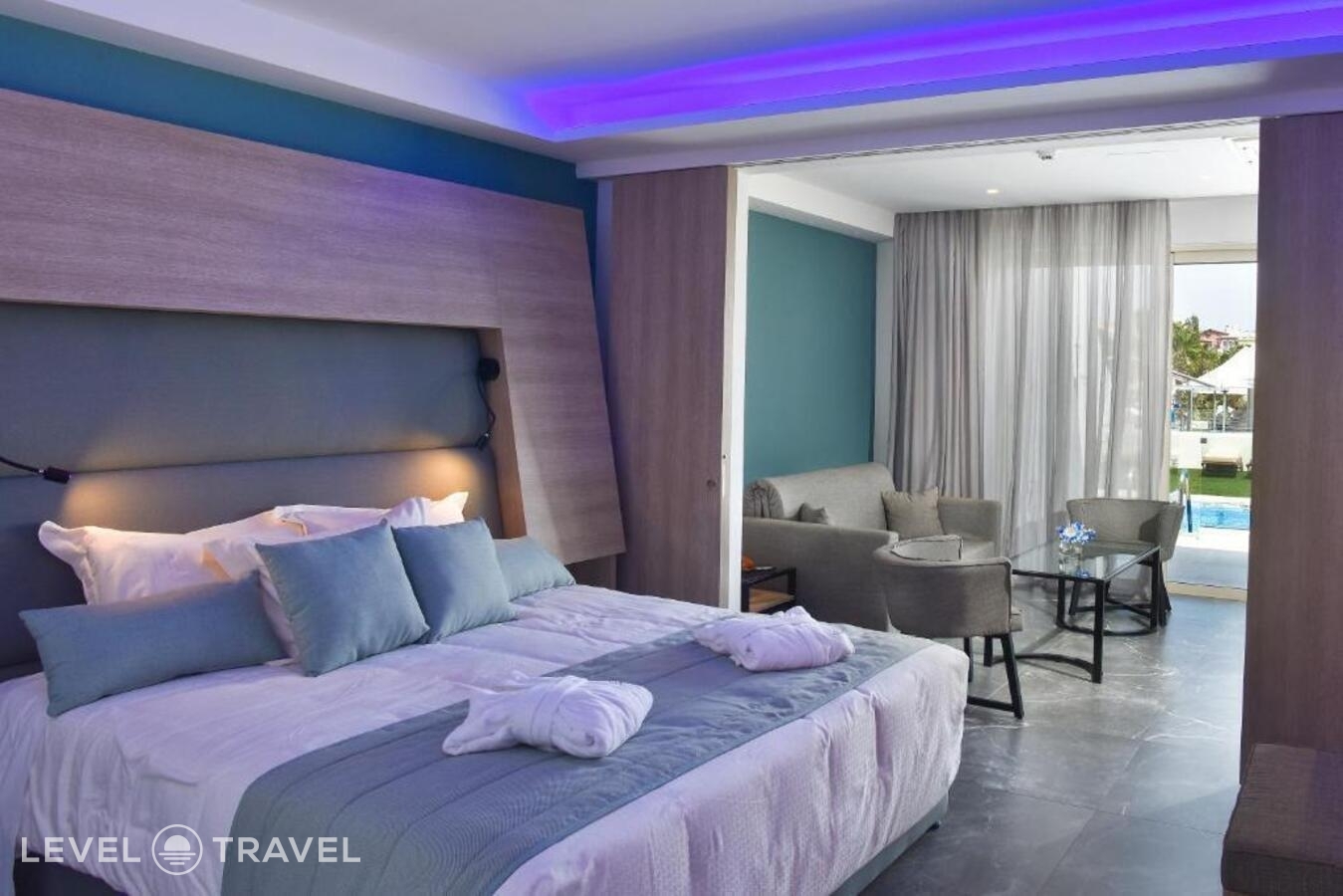 фотографии номера Семейный люкс с частичным видом на море отеля Pernera Beach Hotel в Кипр(Пернера) - фото №7