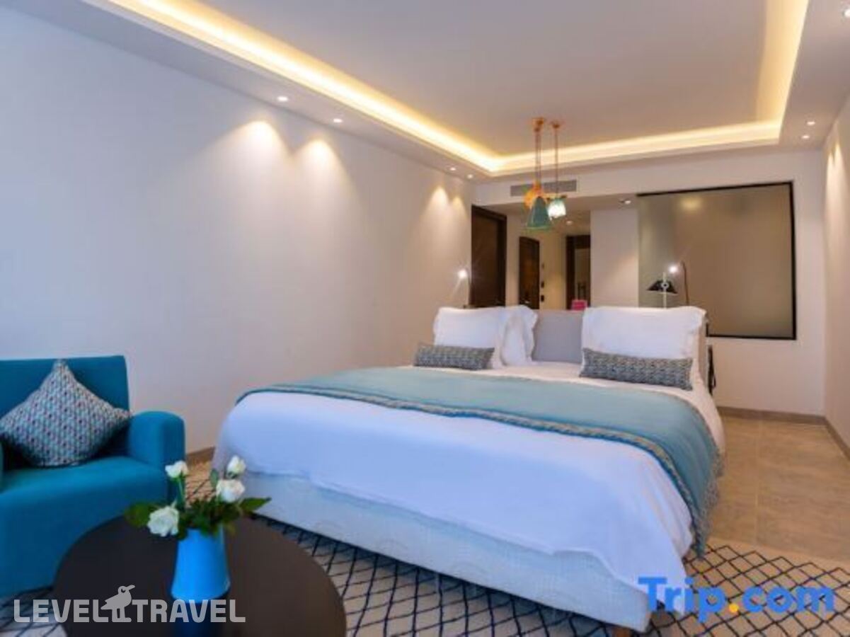 фотографии номера Номер Executive с видом на море отеля Movenpick Gammarth в Тунис(Гаммарт) - фото №4