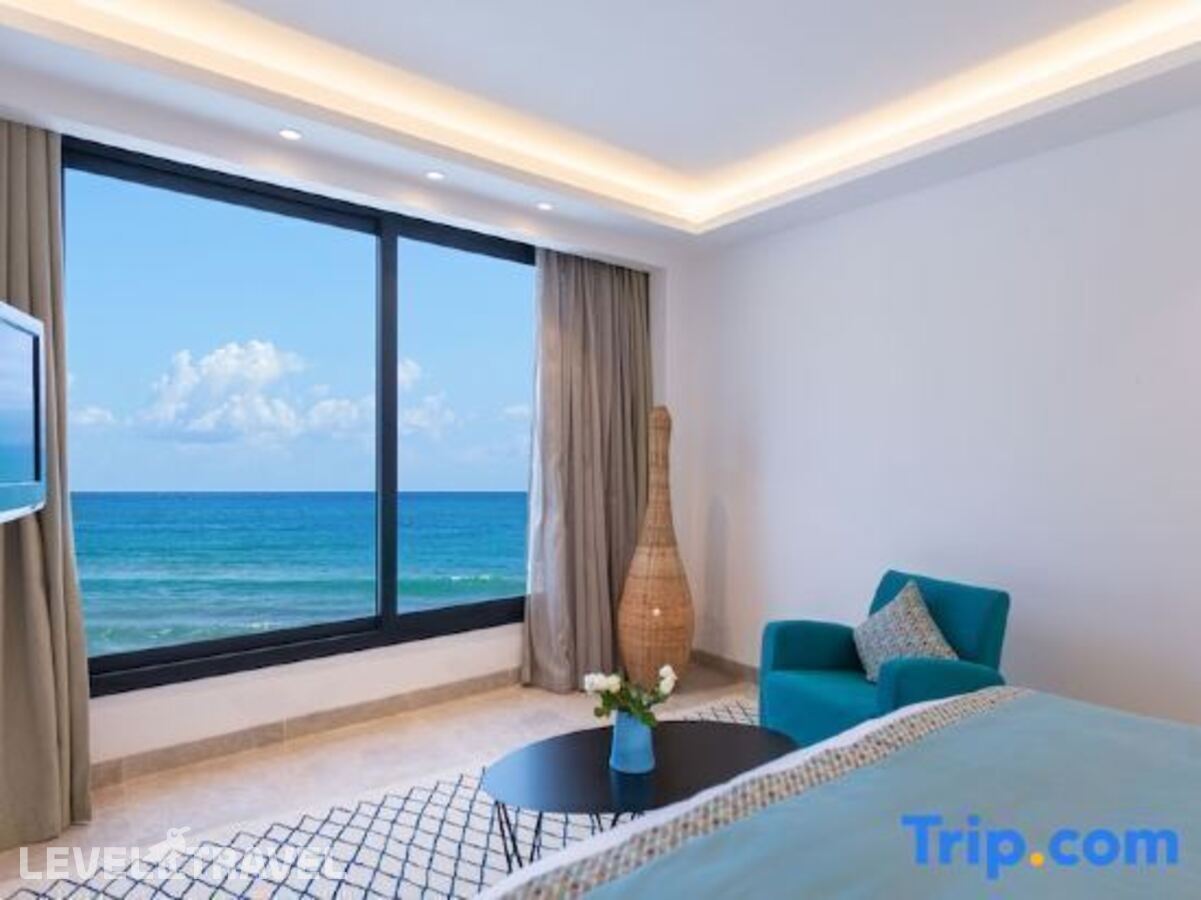 фотографии номера Номер Executive с видом на море отеля Movenpick Gammarth в Тунис(Гаммарт) - фото №10