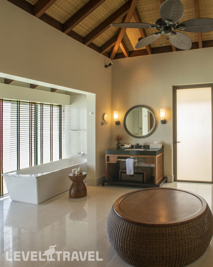 фотографии номера Роскошная вилла Lagoon с бассейном отеля The Residence Maldives At Dhigurah в Мальдивы(Гаафу Алиф Атолл) - фото №2