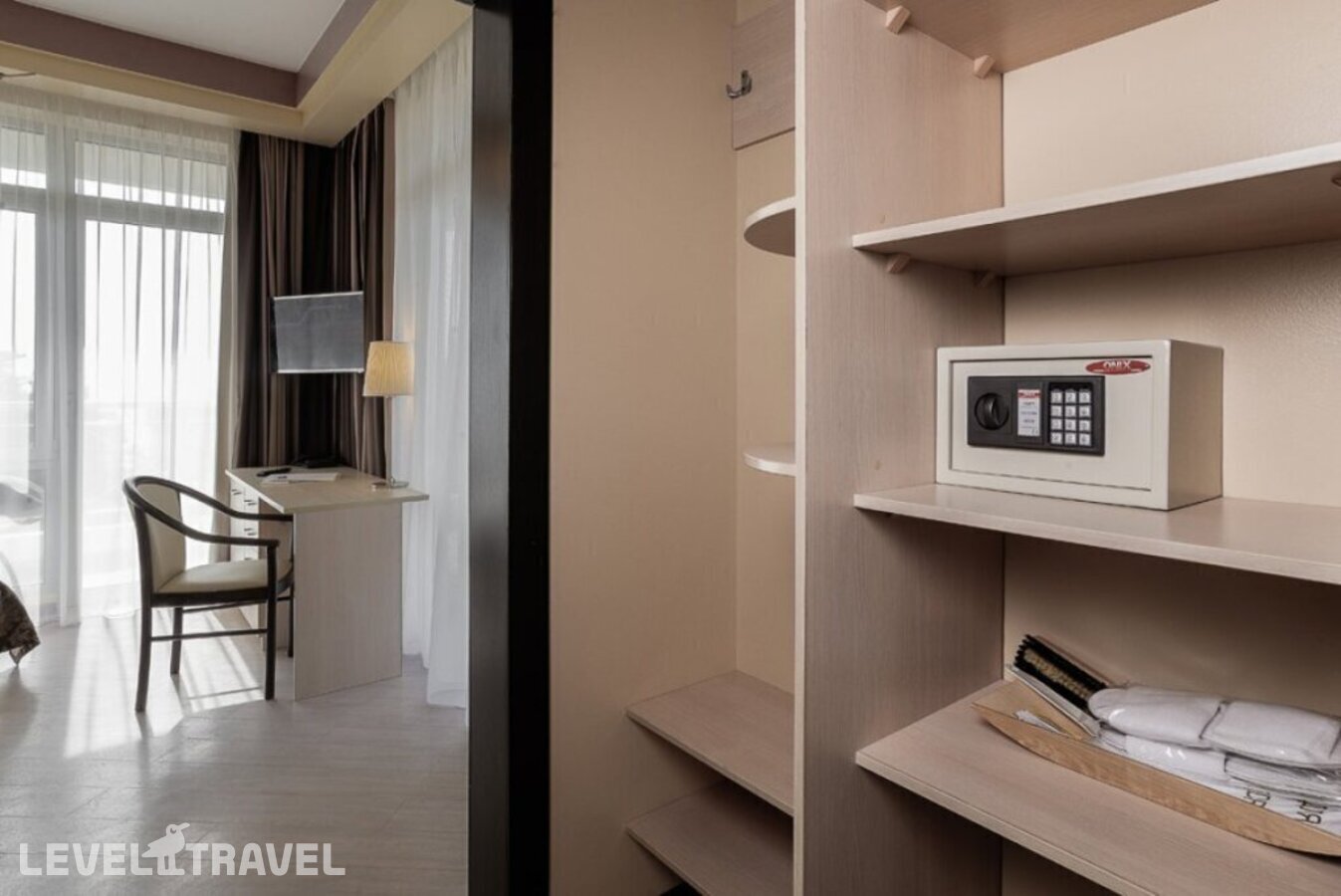 Двухместный номер Comfort superior с балконом двуспальная кровать — фото 2