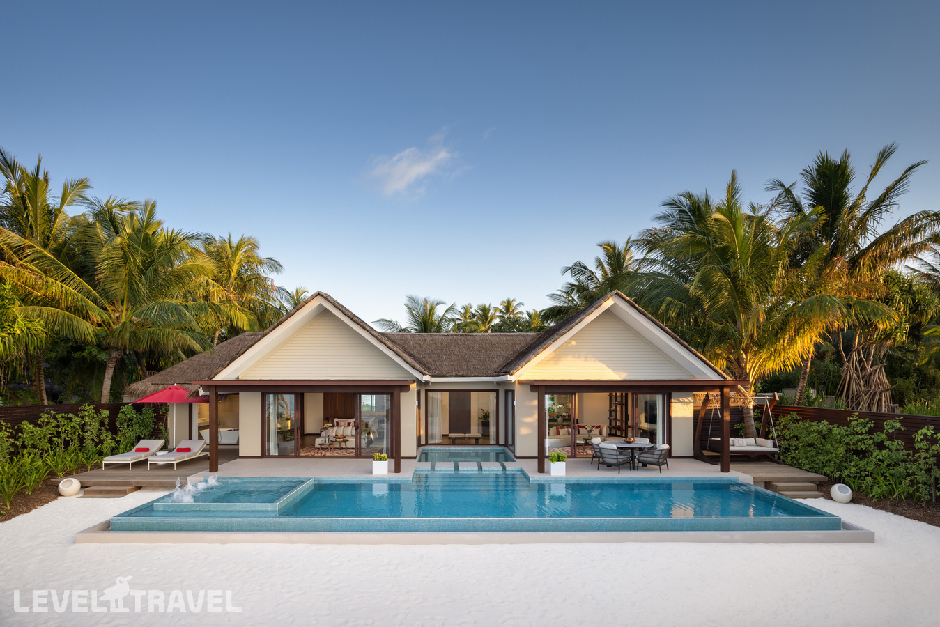 фотографии номера Пляжный павильон (1 спальня) отеля Niyama Private Islands Maldives в Мальдивы(Даалу Атолл) - фото №2