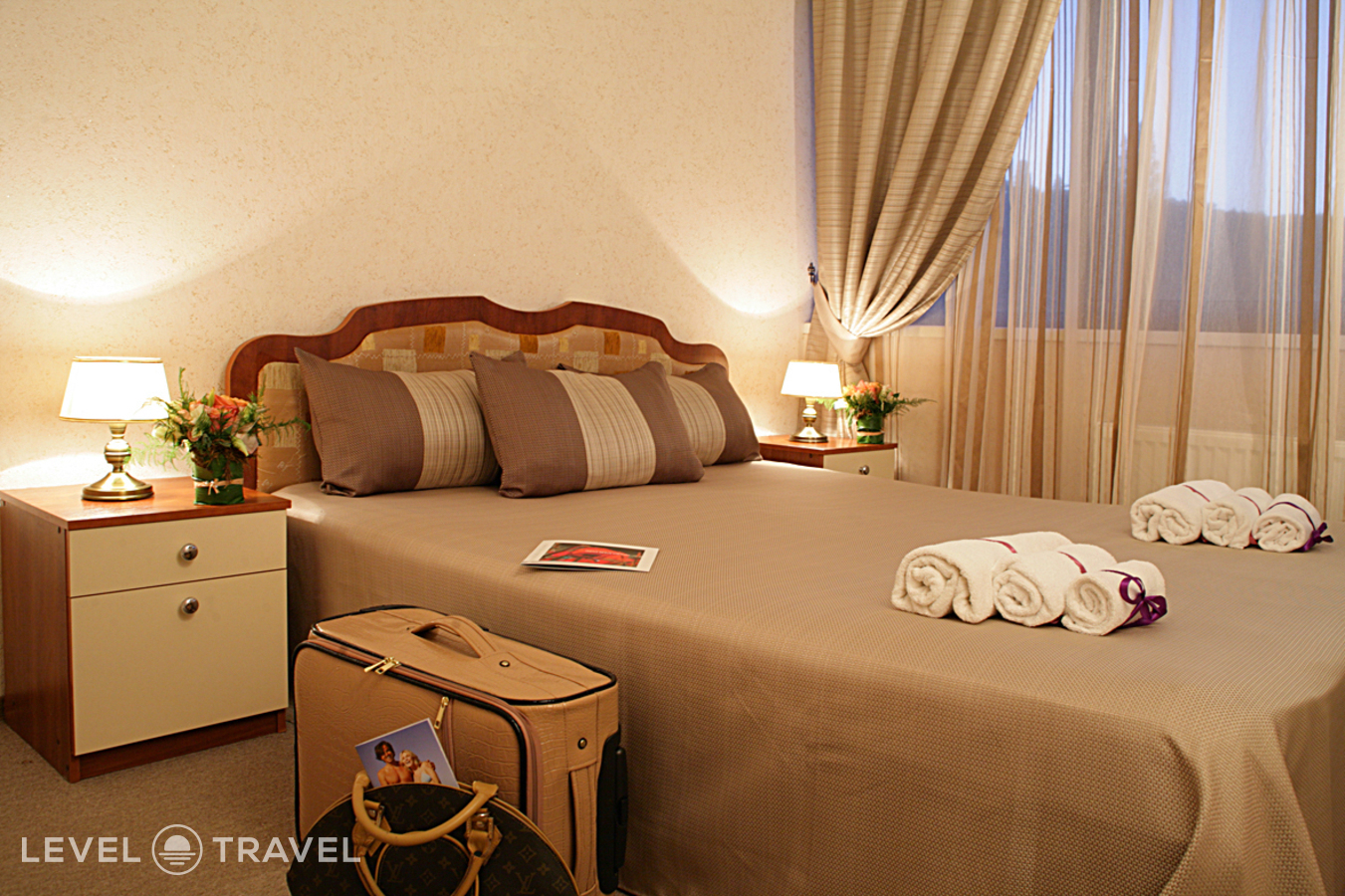 фотографии номера Полулюкс отеля Golden Family Resort в Россия(Алушта) - фото №1