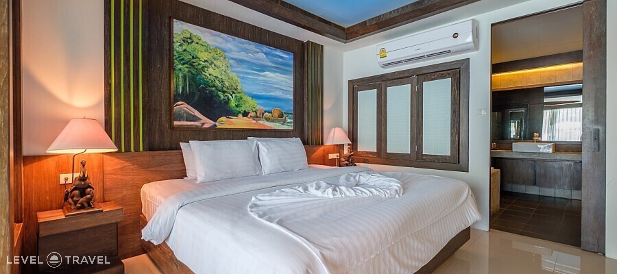 фотографии номера Двухместный номер Pool Access Grand Deluxe двуспальная кровать отеля Naina Resort & Spa в Таиланд(Патонг Бич) - фото №1