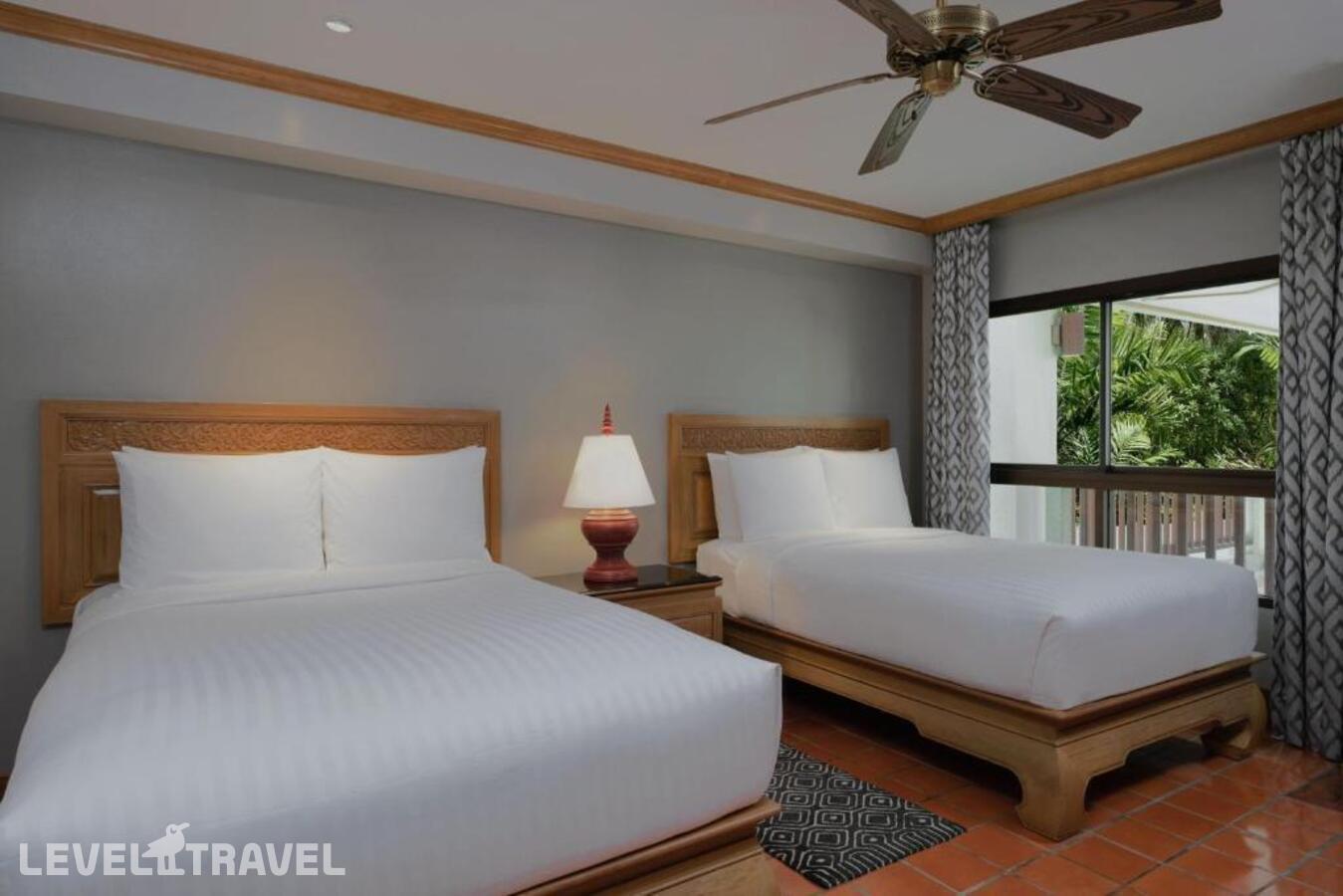 фотографии номера Апартаменты с 2 комнатами с балконом и с видом на сад отеля Marriott's Phuket Beach Club в Таиланд(Май Као Бич) - фото №7