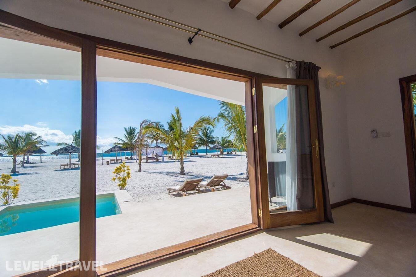 фотографии номера Пляжный павильон отеля Konokono Beach Resort в Танзания(Мичамви) - фото №1
