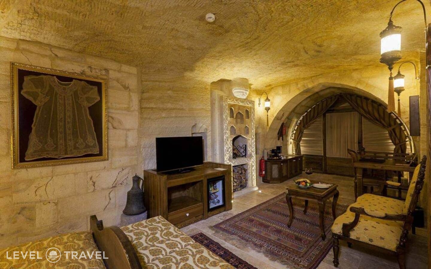фотографии номера Двухместный номер Prime двуспальная кровать отеля Kayakapi Premium Caves Cappadocia Hotel в Турция(Ургюп) - фото №2