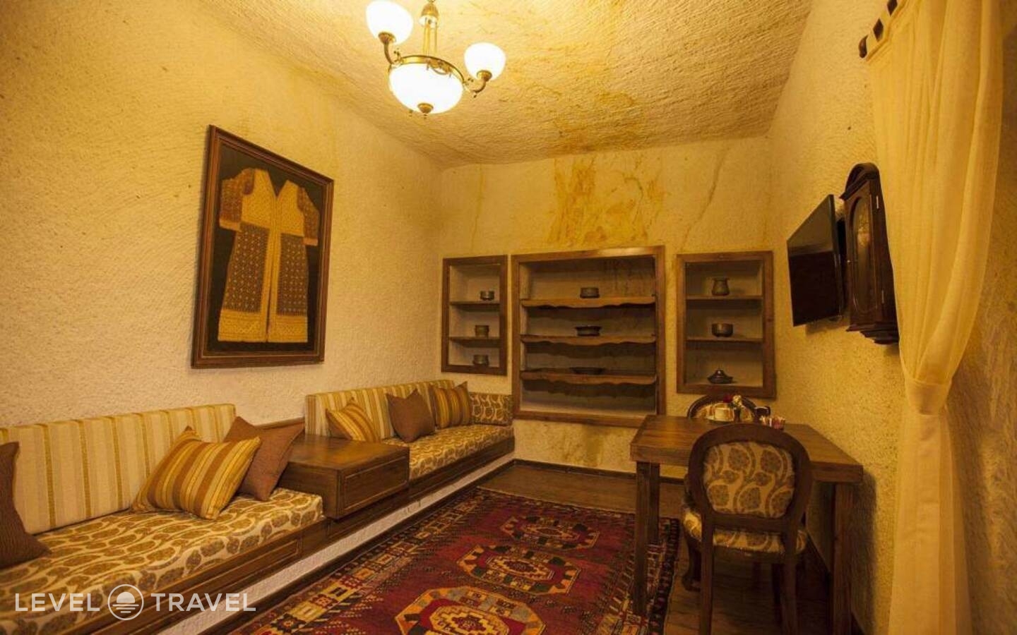 фотографии номера Двухместный люкс Glorious Cave двуспальная кровать отеля Kayakapi Premium Caves Cappadocia Hotel в Турция(Ургюп) - фото №14