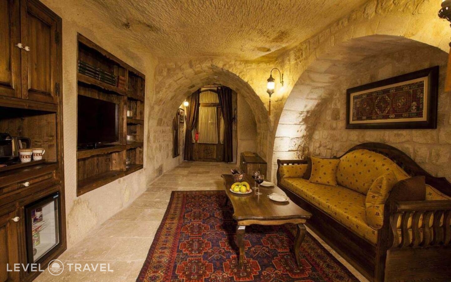 фотографии номера Двухместный люкс Majestic Cave двуспальная кровать отеля Kayakapi Premium Caves Cappadocia Hotel в Турция(Ургюп) - фото №21