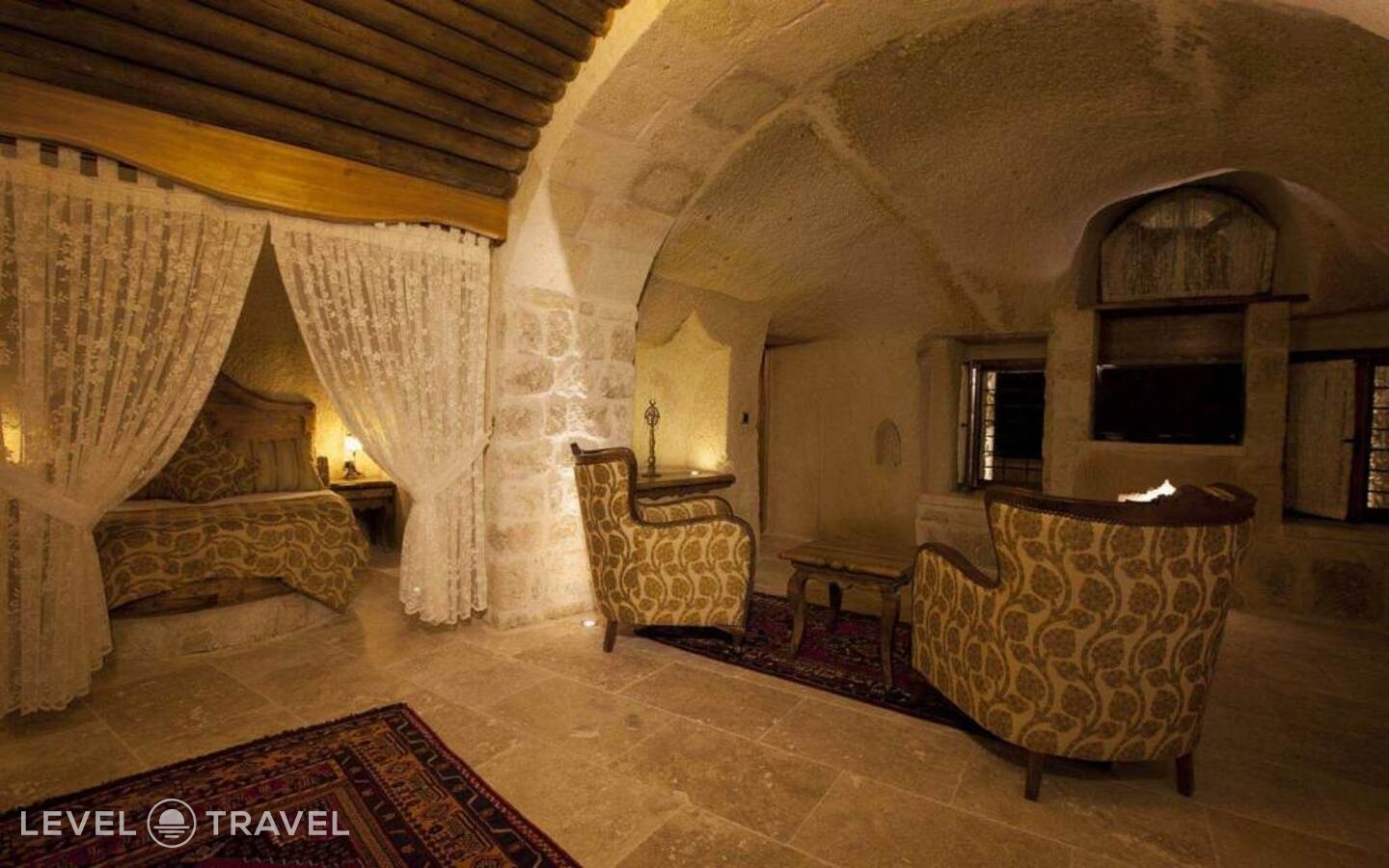 фотографии номера Двухместный люкс Majestic Cave двуспальная кровать отеля Kayakapi Premium Caves Cappadocia Hotel в Турция(Ургюп) - фото №24