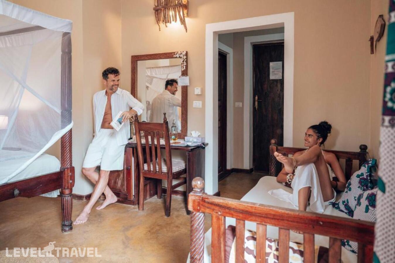 фотографии номера Стандартный с видом на сад отеля Sahari Zanzibar Beach Hotel Resort в Танзания(Бведжу) - фото №56
