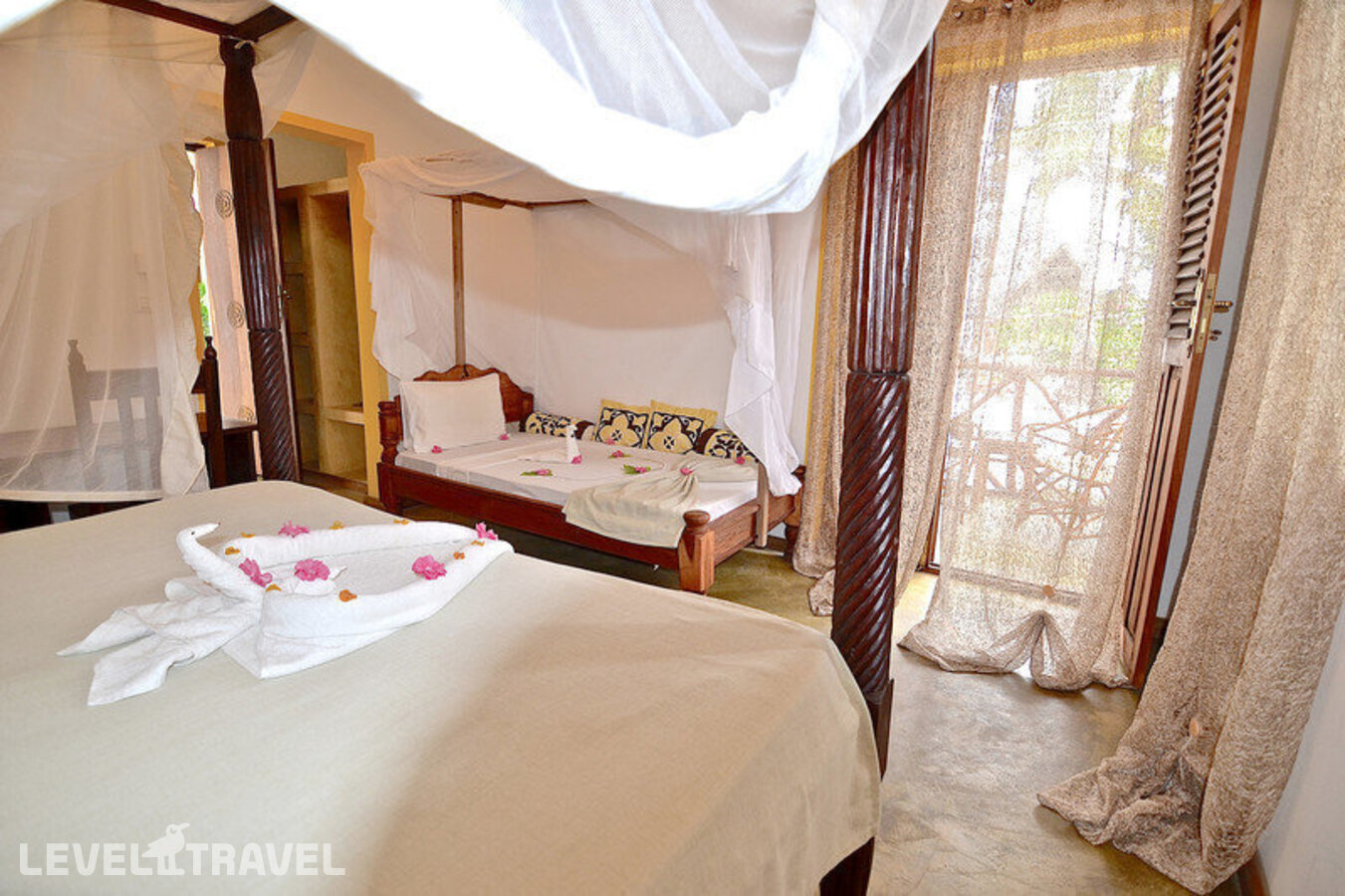 фотографии номера Стандартный с видом на сад отеля Sahari Zanzibar Beach Hotel Resort в Танзания(Бведжу) - фото №18