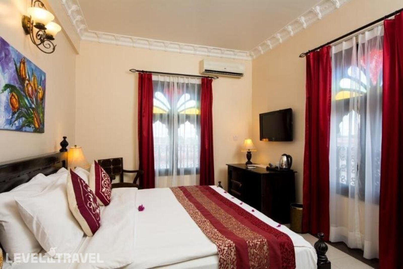 фотографии номера Семейный номер отеля Golden Tulip Stonetown Boutique в Танзания(Стоун Таун) - фото №18