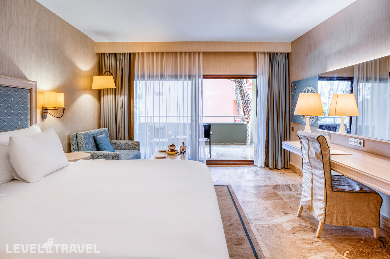 фотографии номера Семейный делюкс отеля Marti Myra Hotel в Турция(Текирова) - фото №1