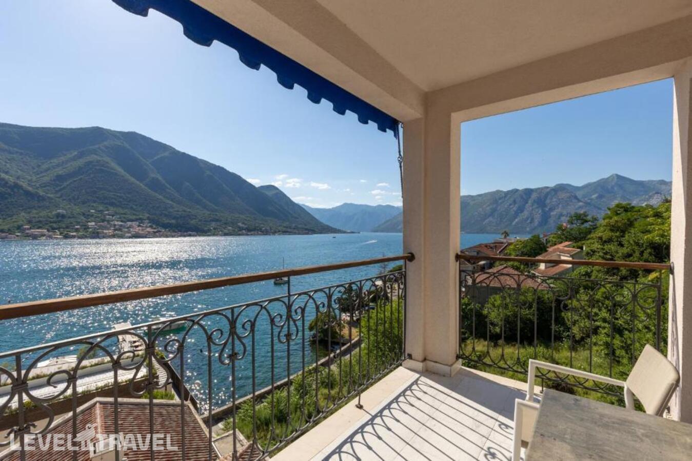 фотографии номера Делюкс с видом на море отеля Huma Kotor Bay (Ex.Allure Palazzi Kotor Bay) в Черногория(Котор) - фото №4