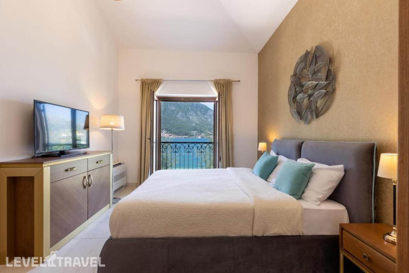 фотографии номера Вилла с видом на пляж отеля Huma Kotor Bay (Ex.Allure Palazzi Kotor Bay) в Черногория(Котор) - фото №5