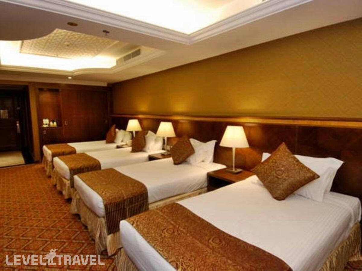 фотографии номера Четырёхместный номер отеля Maden Hotel в Саудовская Аравия(Медина) - фото №11