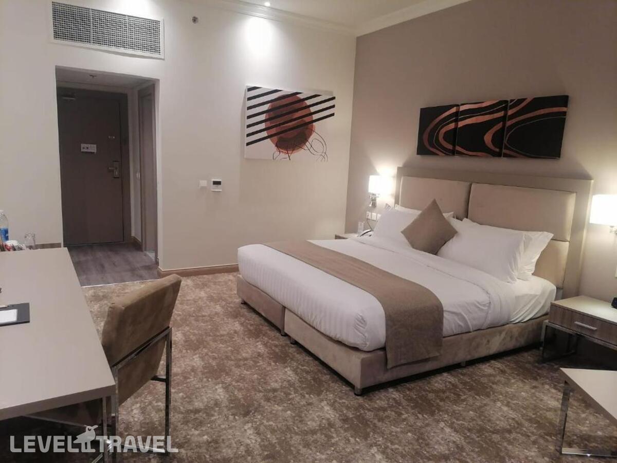 фотографии номера Улучшенный номер отеля Gloria Hotel & Suites в Катар(Доха) - фото №2