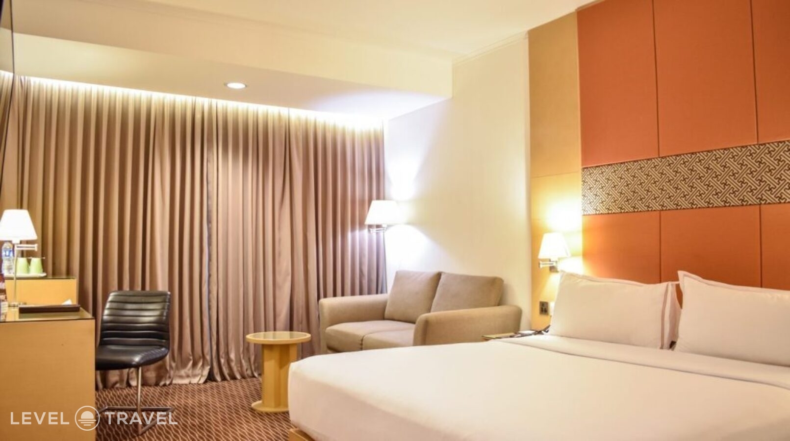 фотографии номера Делюкс отеля All Sedayu Hotel Kelapa Gading - Chse Certified в Индонезия(Джакарта) - фото №8