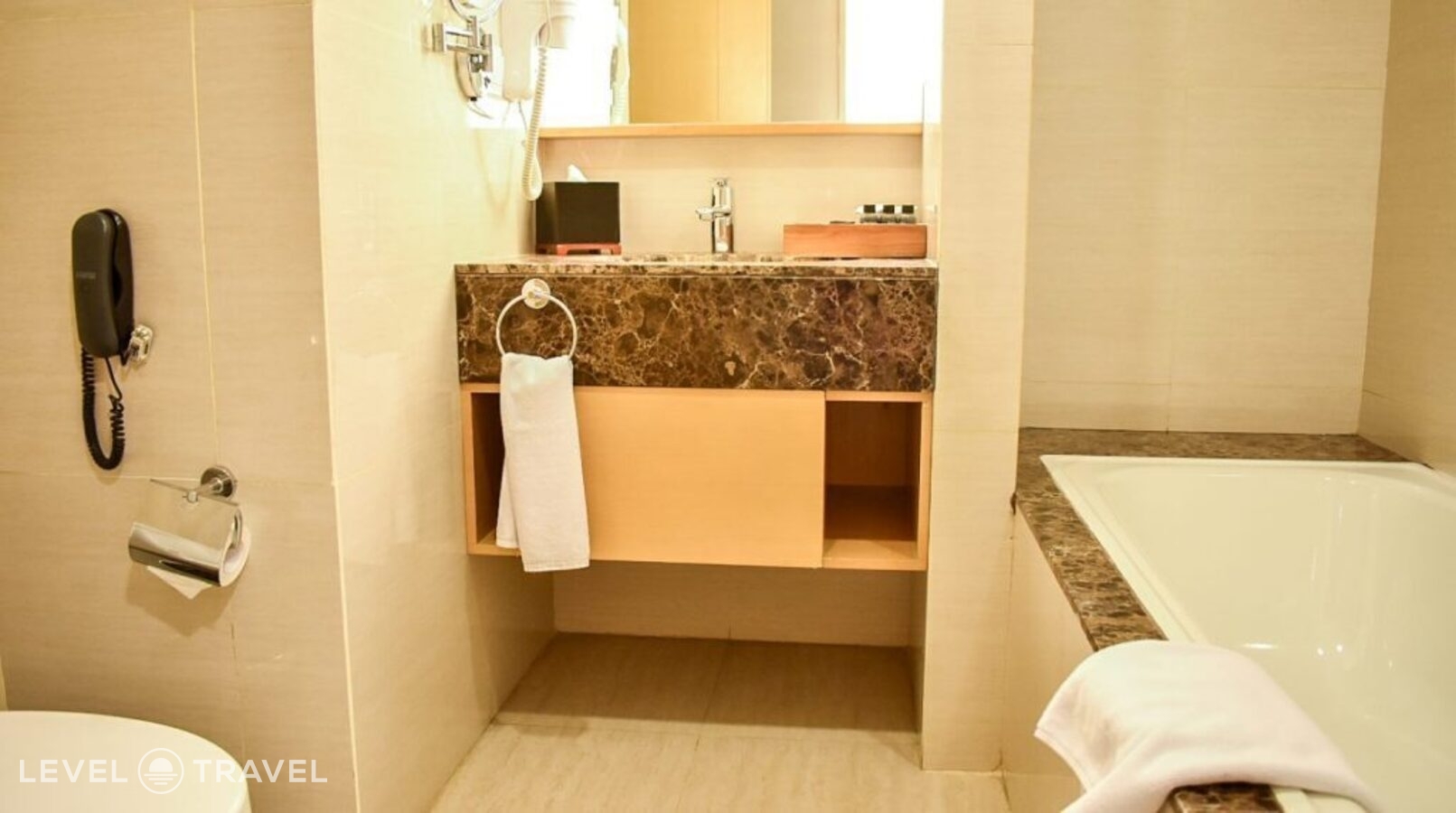 фотографии номера Полулюкс отеля All Sedayu Hotel Kelapa Gading - Chse Certified в Индонезия(Джакарта) - фото №2