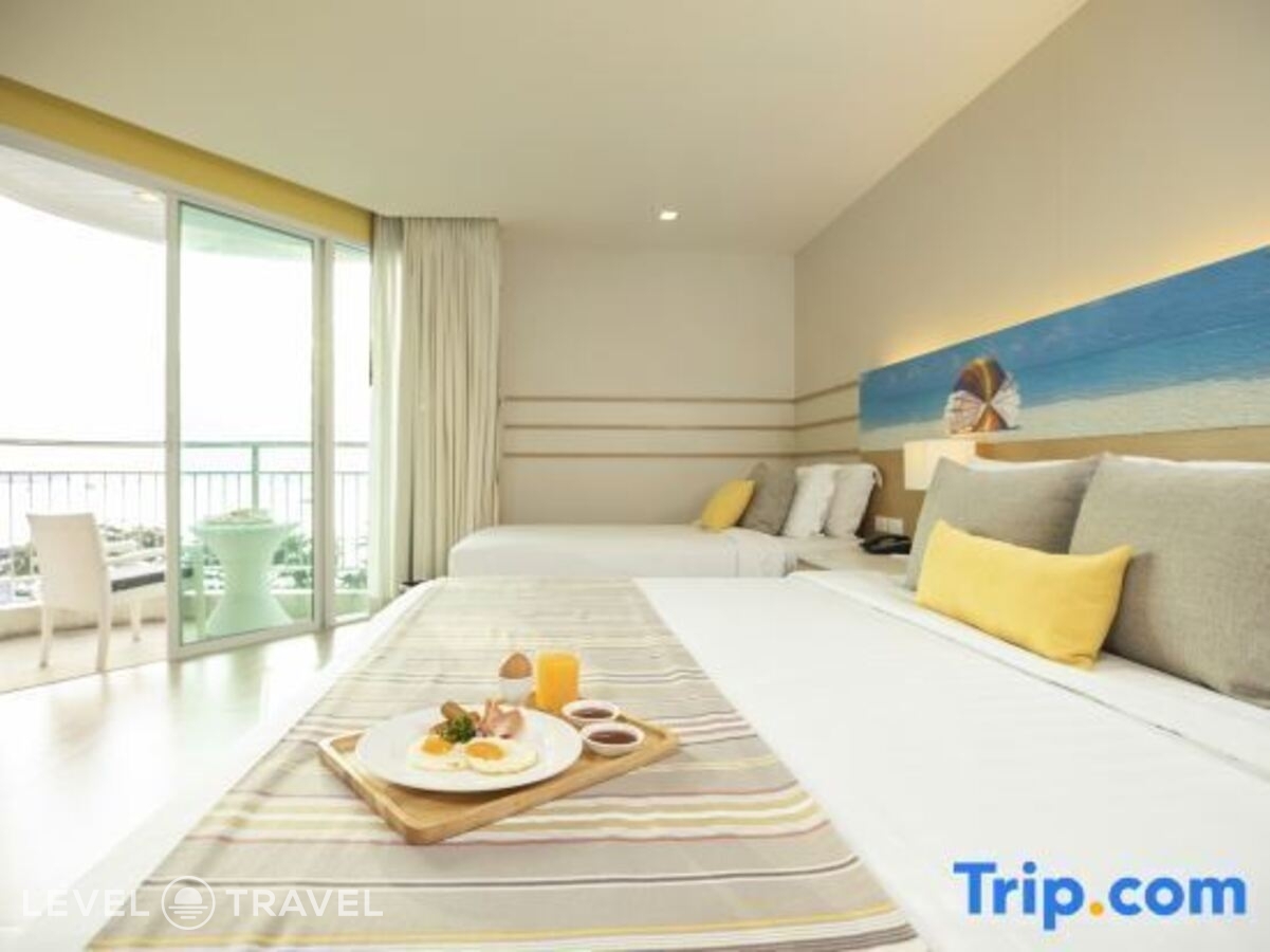 фотографии номера Семейный люкс с видом на город отеля Pattaya Sea View Hotel в Таиланд(Центральная Паттайя) - фото №2