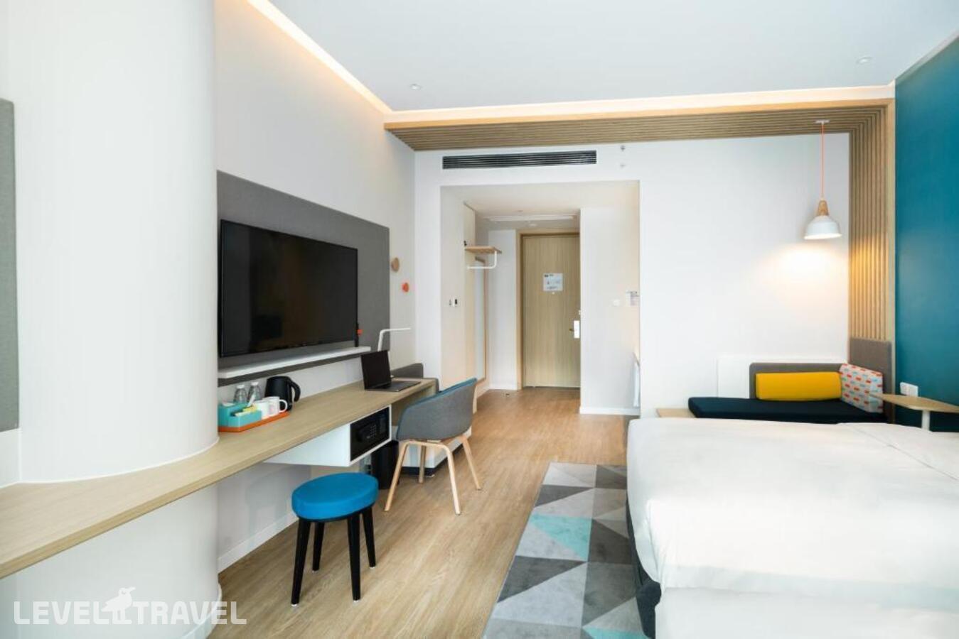 фотографии номера Улучшенный (две односпальные кровати) отеля Holiday Inn Express Shanghai Zhangjiang, An Ihg Hotel в Китай(Шанхай) - фото №1