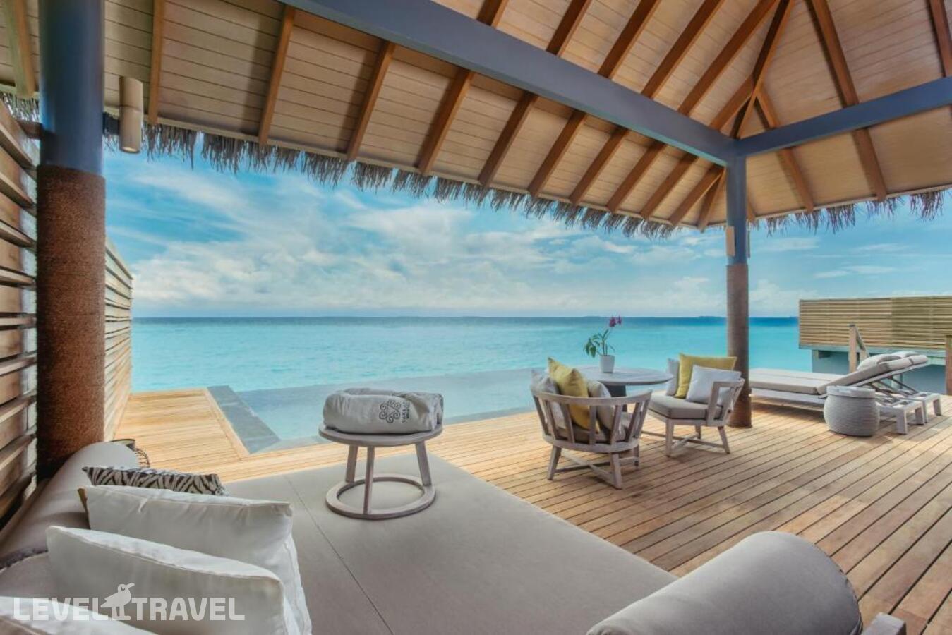фотографии номера Вилла Делюкс отеля Vakkaru Maldives в Мальдивы(Баа Атолл) - фото №6