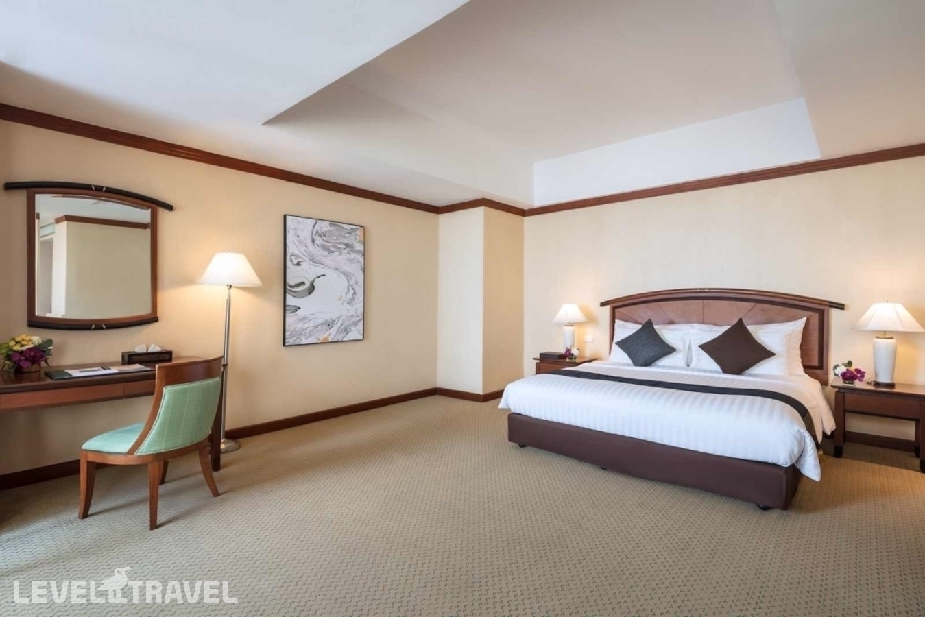 фотографии номера Двухместный люкс Sky Zone Superior двуспальная кровать отеля Baiyoke Sky Hotel в Таиланд(Бангкок) - фото №4