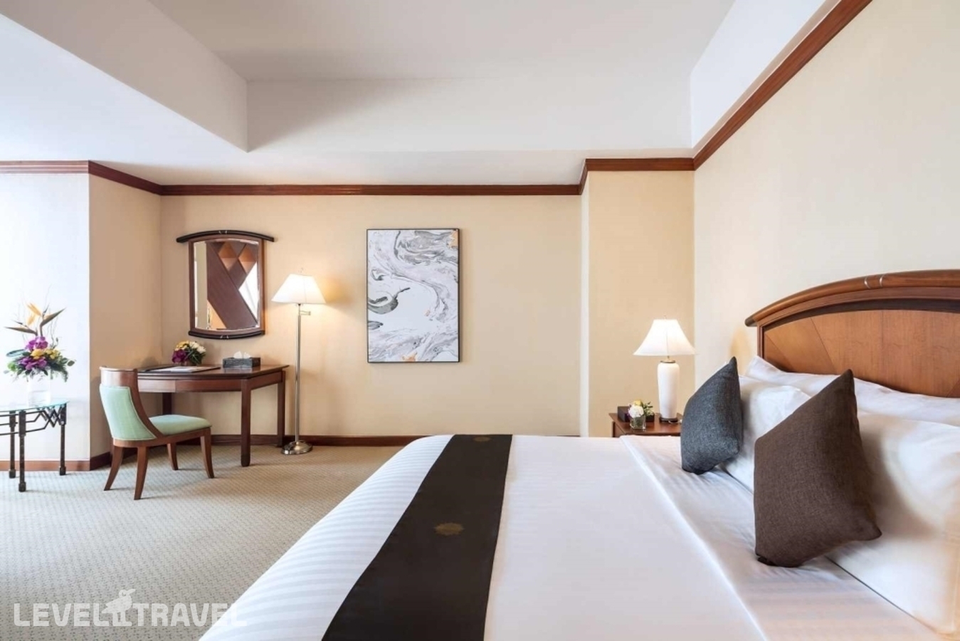 фотографии номера Двухместный люкс Sky Zone Superior двуспальная кровать отеля Baiyoke Sky Hotel в Таиланд(Бангкок) - фото №5