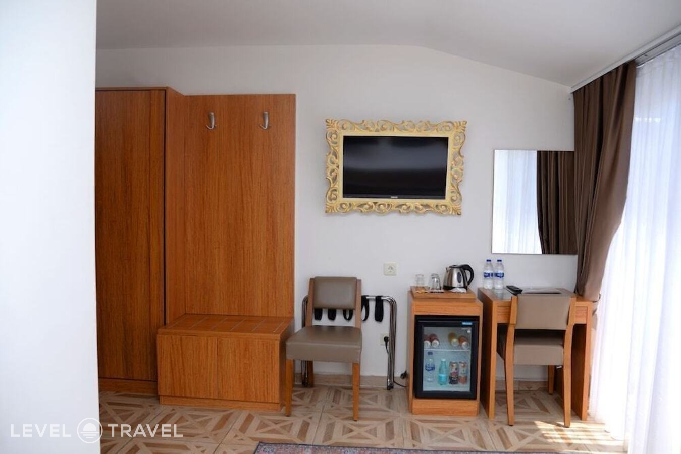 Двухместный номер Comfort c 1 комнатой с видом на город двуспальная кровать — фото 9