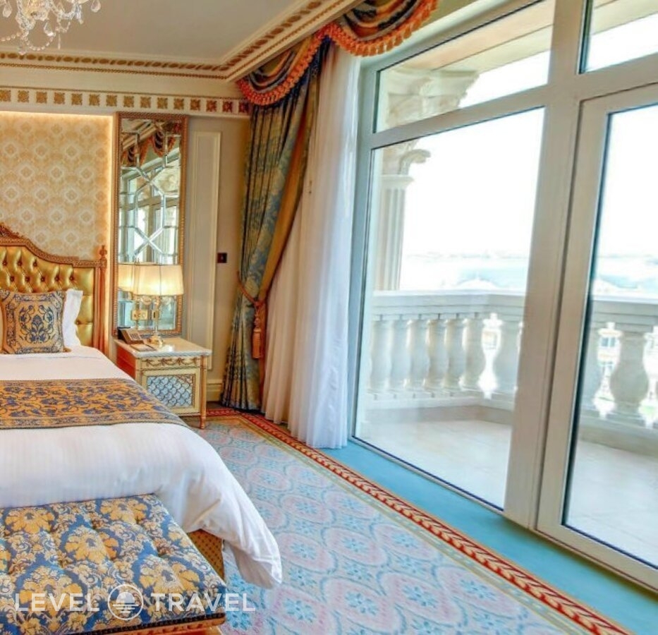 фотографии номера Люкс с джакузи отеля Raffles The Palm Dubai в ОАЭ(Дубай Пальма) - фото №2
