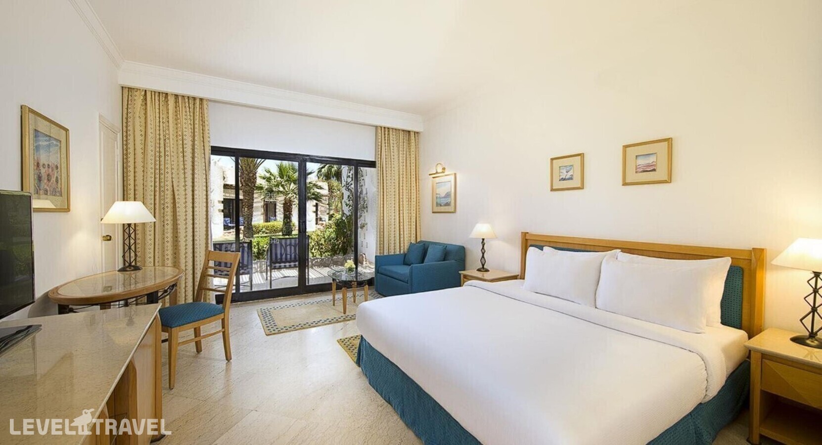 фотографии номера Стандартный с видом на бассейн отеля Jaz Fayrouz Resort (Ex.Hilton Sharm Fayrouz Resort) в Египет(Наама Бэй) - фото №1